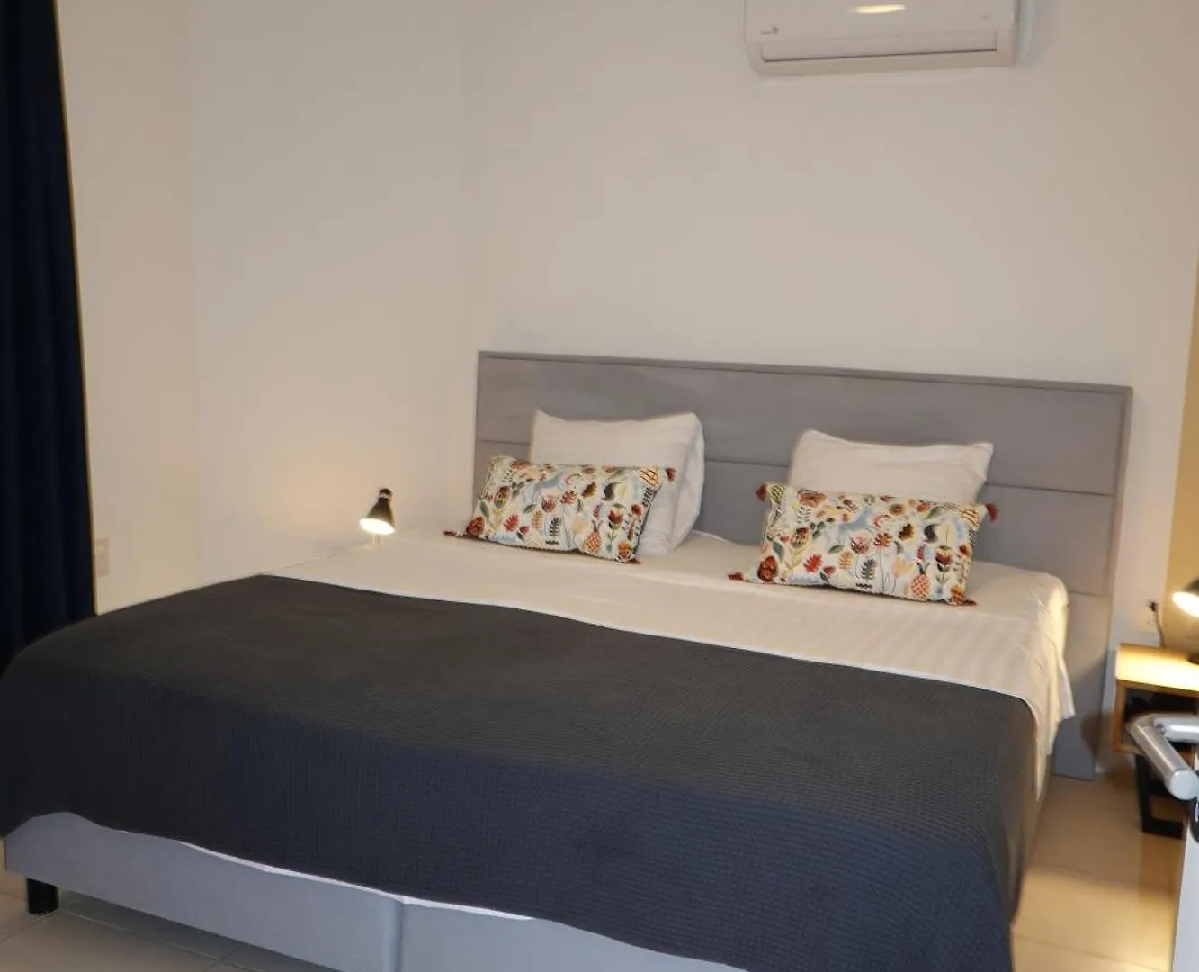 קרלנדיק Bellevue Beach Apartment 5